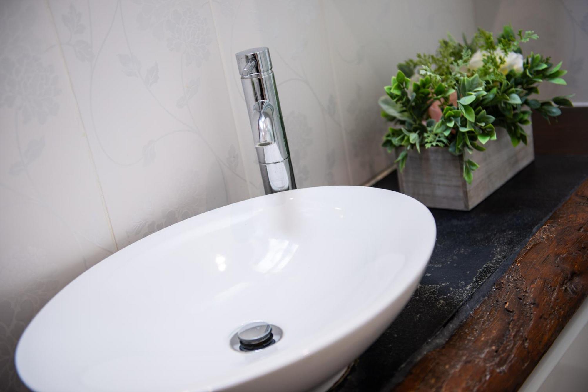 Work & Relax - Free Parking - 5 Mins To Stamford Lejlighed Ufford  Eksteriør billede